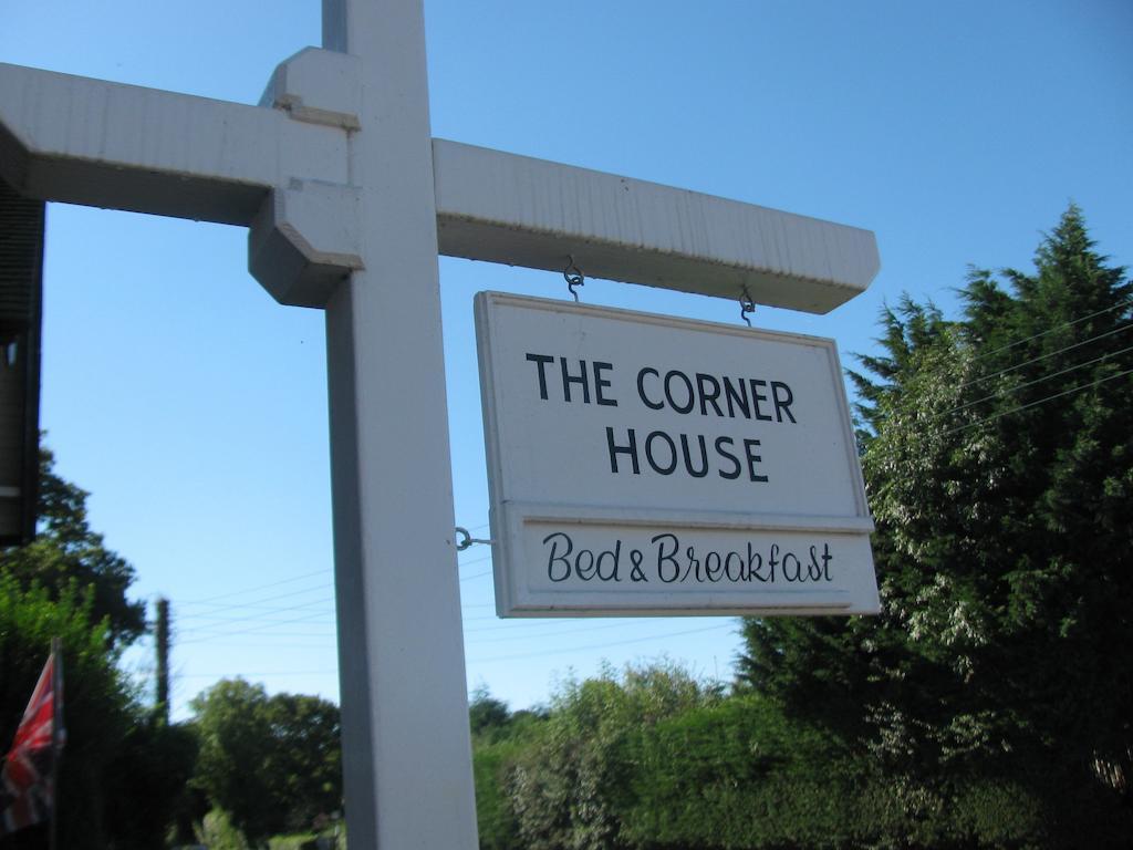 The Corner House Bed & Breakfast ไรย์ ภายนอก รูปภาพ