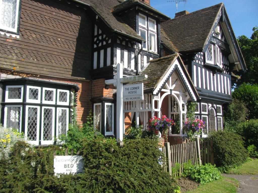 The Corner House Bed & Breakfast ไรย์ ภายนอก รูปภาพ